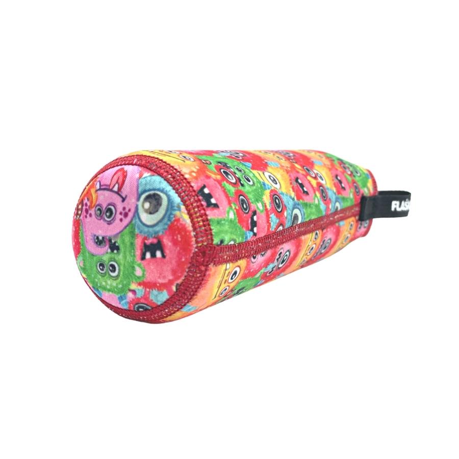 vista de la base de la botella reutilizable de vidrio flaska con funda de neopreno diseño monstruos