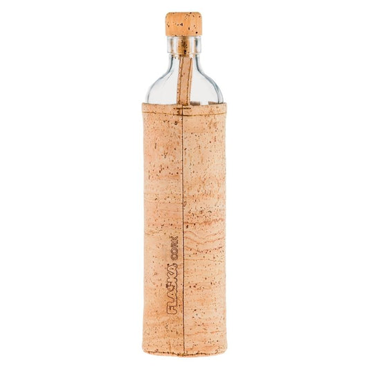 vista posterior de botella reutilizable de vidrio flaska con funda de corcho y diseño hoja de alcornoque