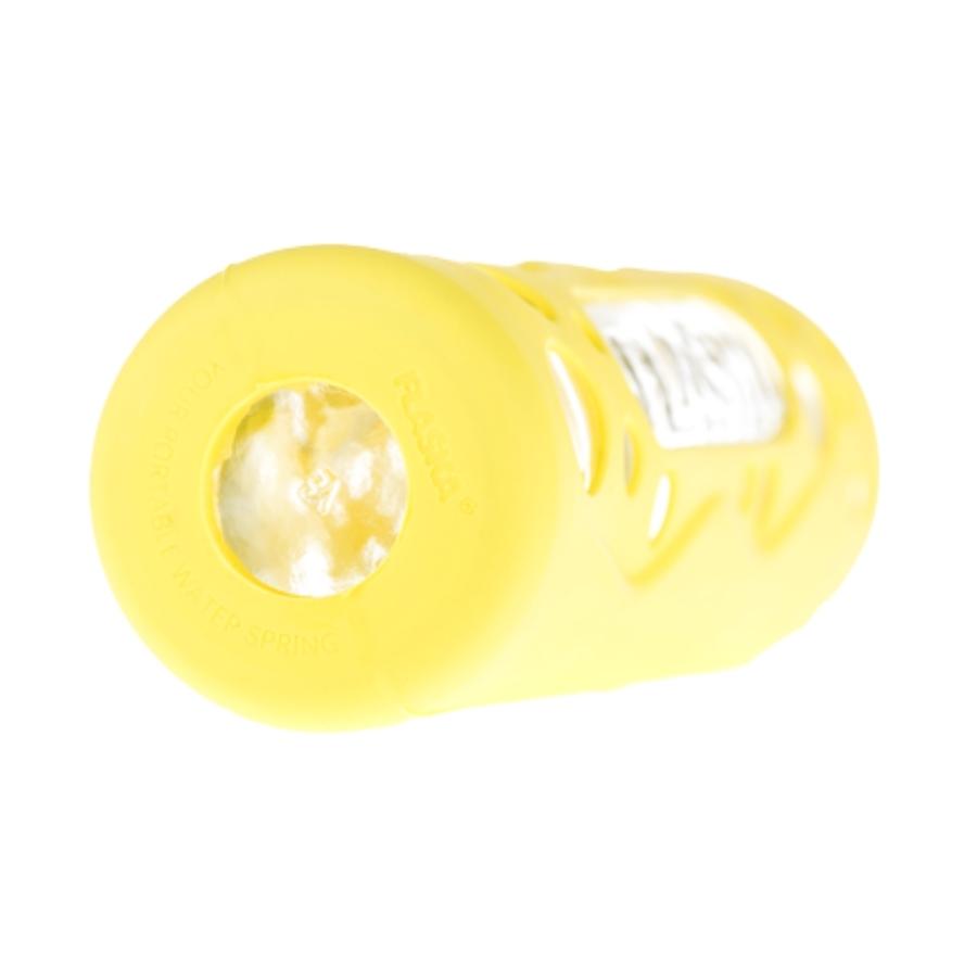 vista de la base de botella reutilizable de vidrio flaska con funda de silicona con agujeritos amarilla