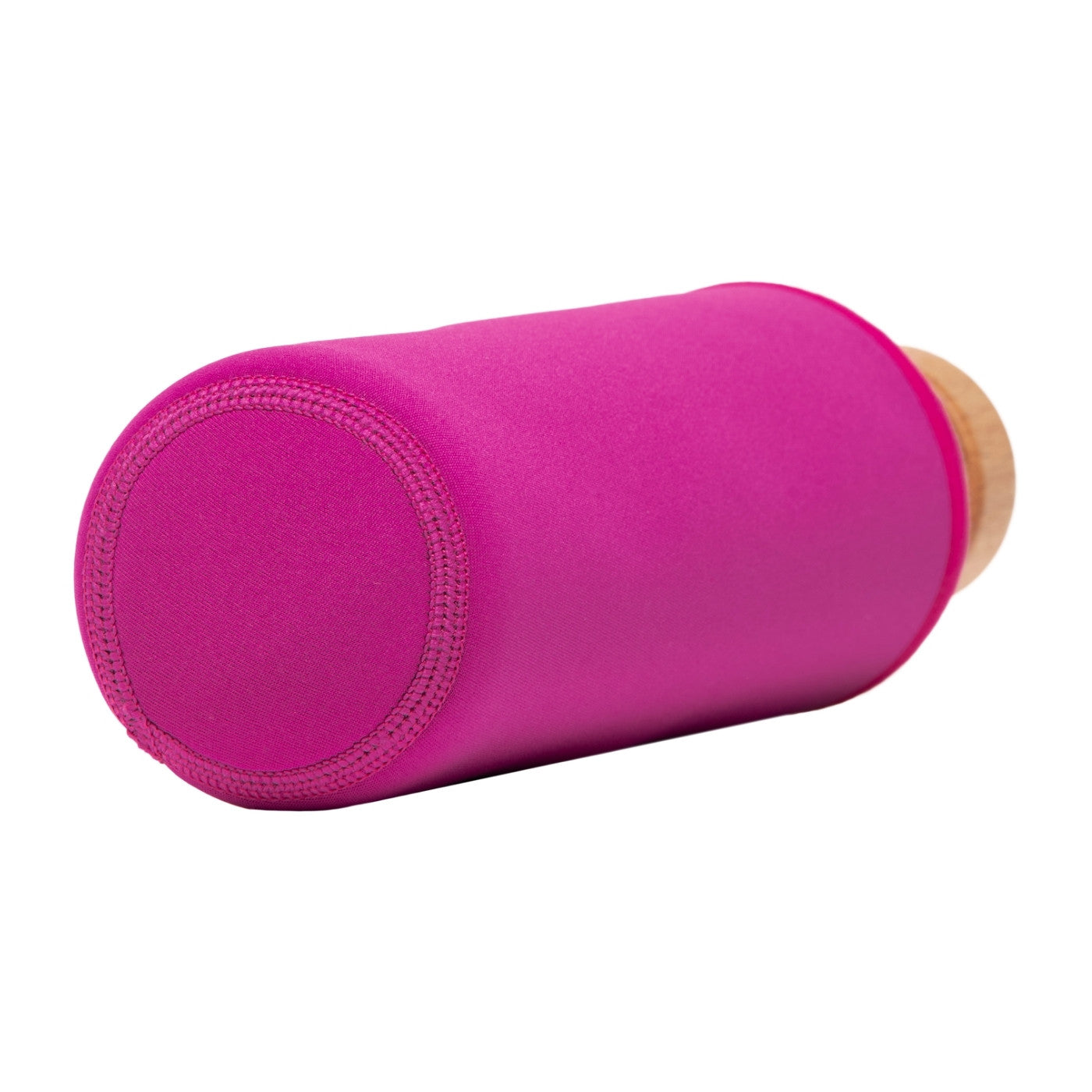 vista de la base botella de agua de cristal flaska con funda de neopreno rosa